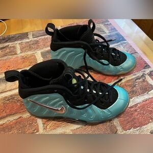Nike Air Foamposite Pro Island Green Sneakers